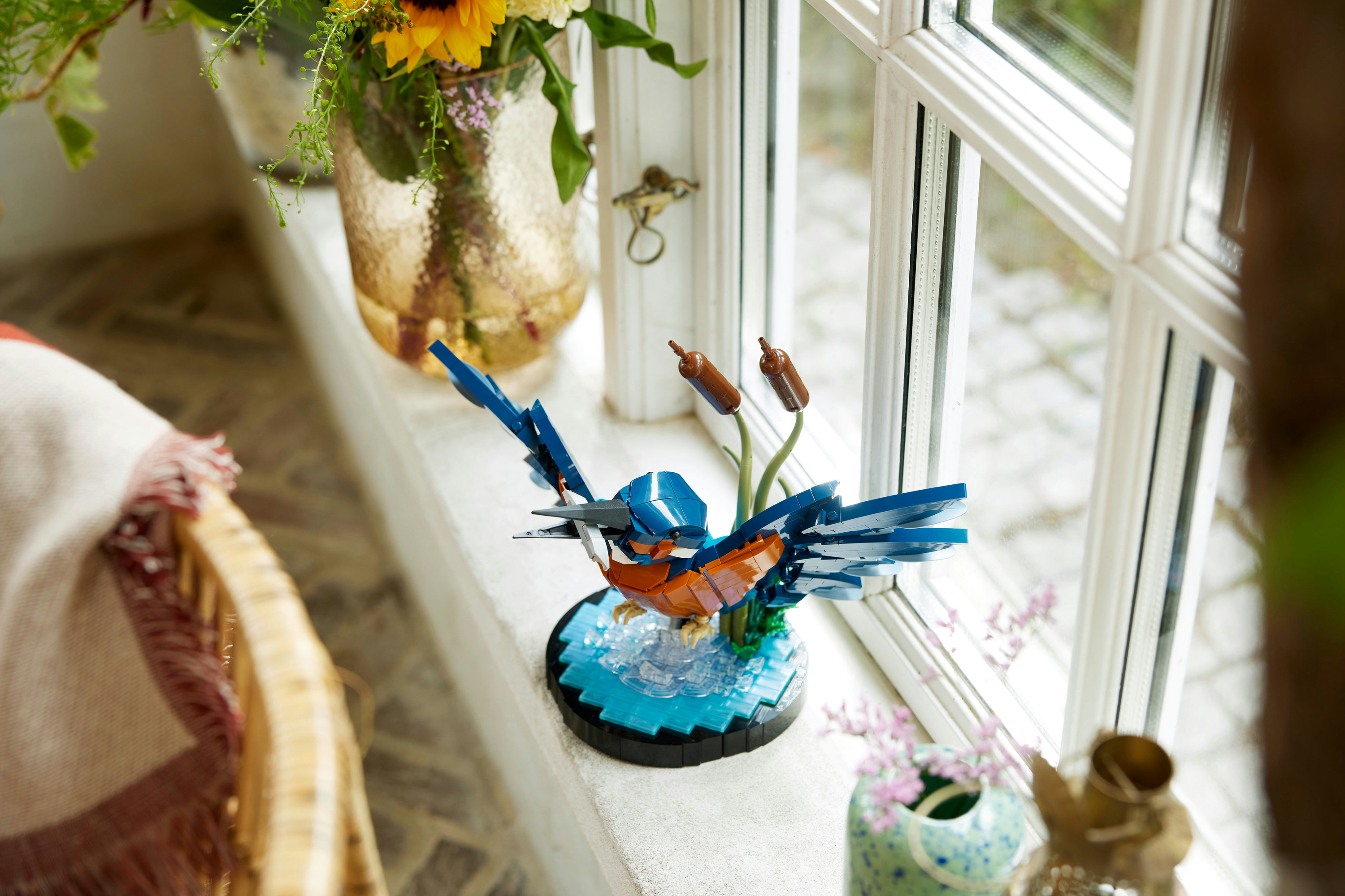 LEGO ICONS Martin pescatore