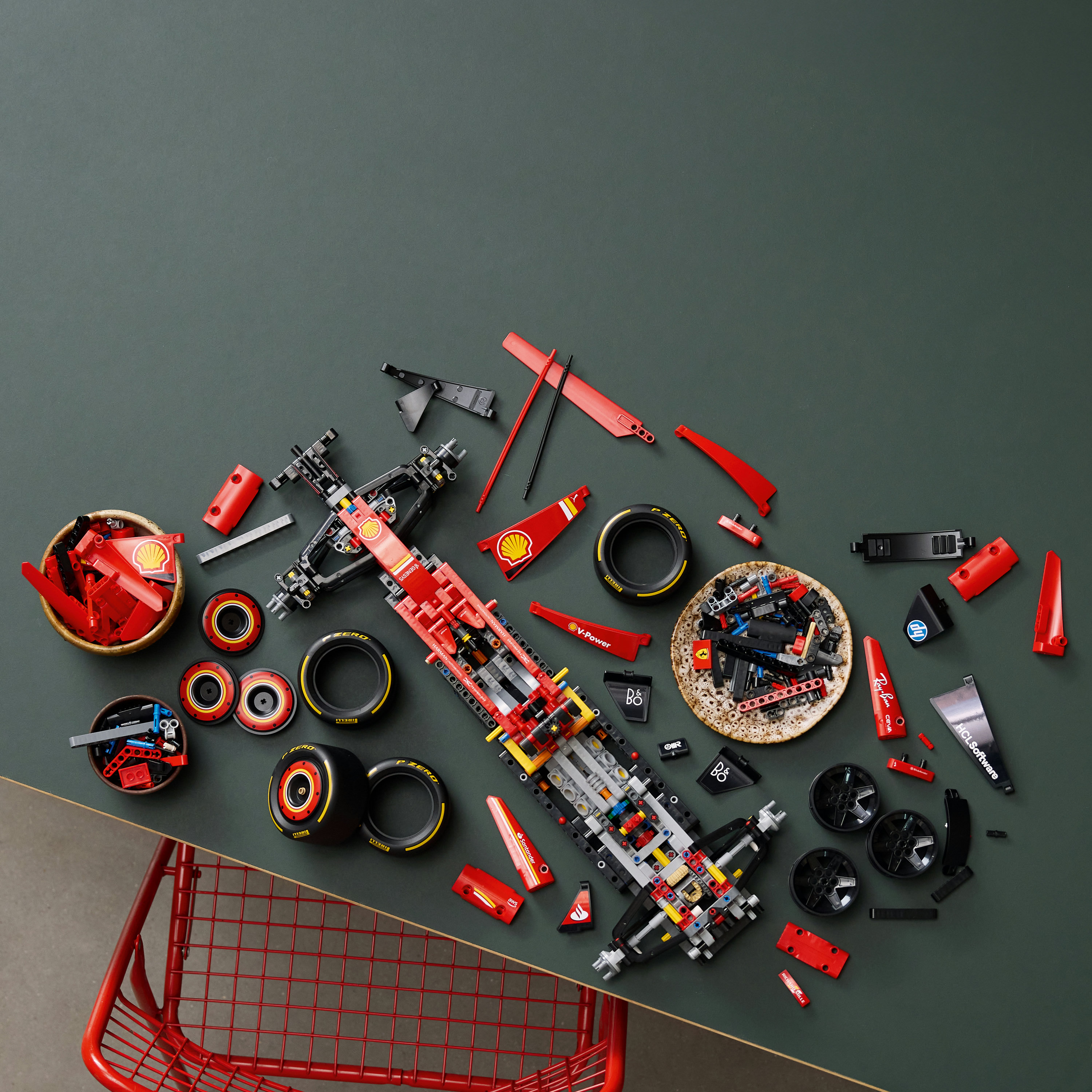 LEGO Technic Monoposto F1 Ferrari SF-24