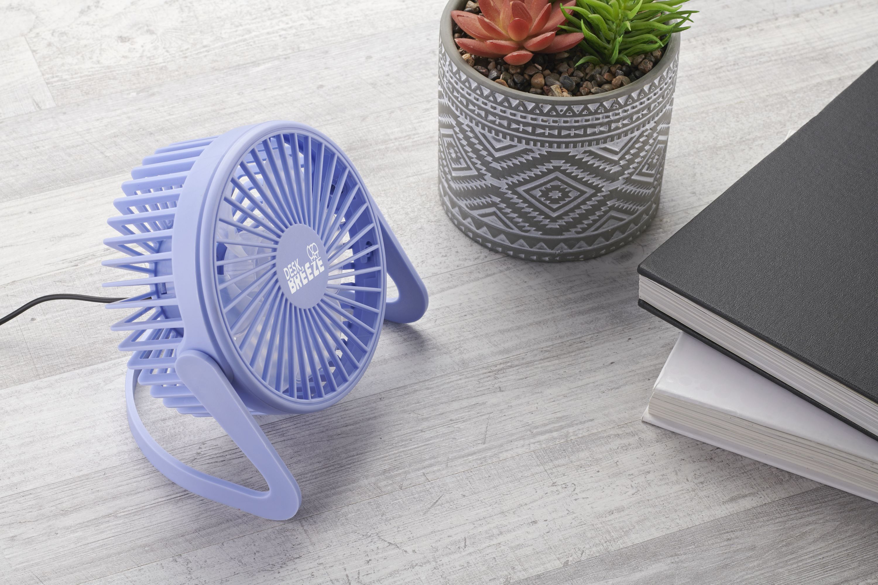 Tech Pop Desk Breeze Ventilatore portatile con cavo usb integrato