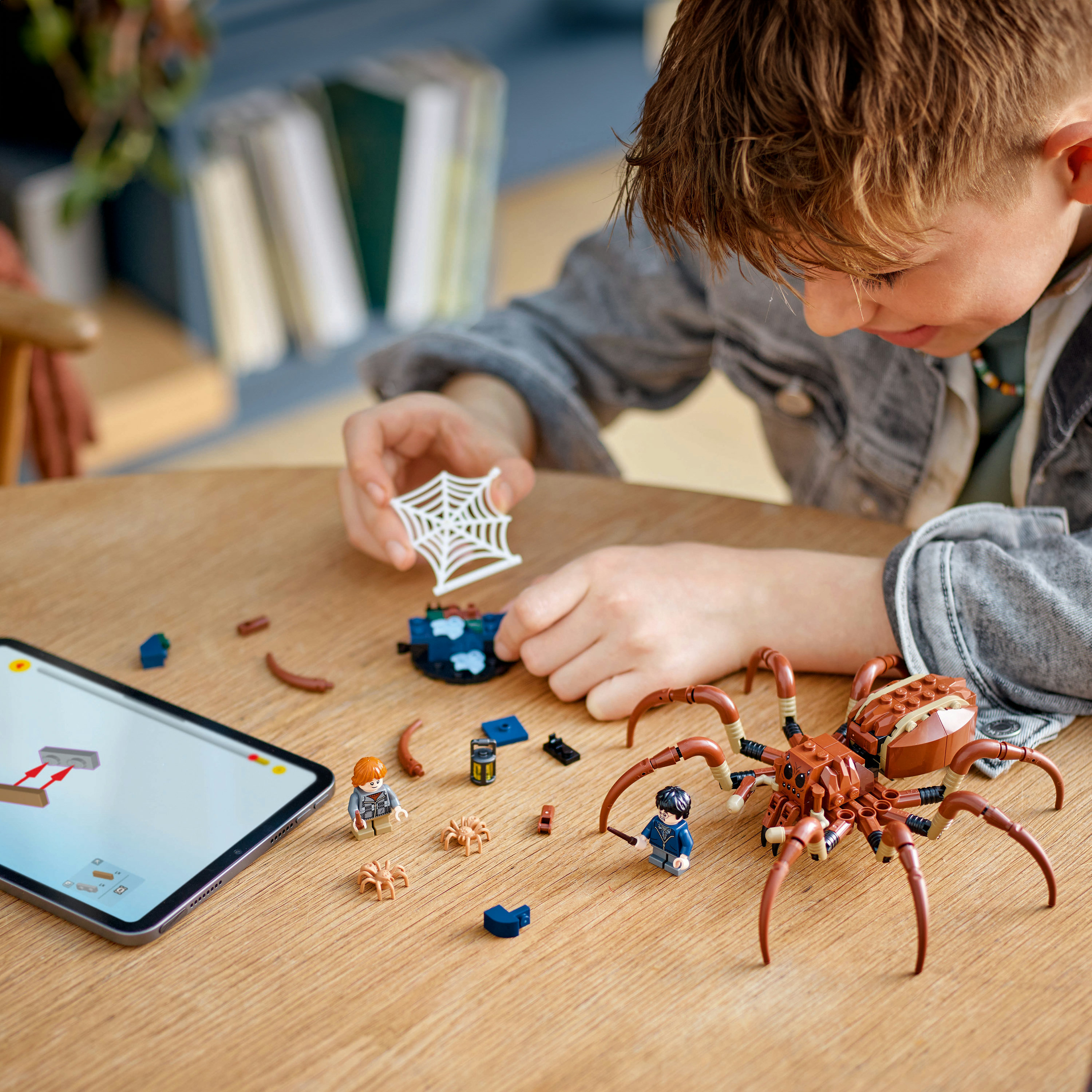 LEGO Harry Potter 76434 Aragog nella Foresta Proibita, Ragno Giocattolo con Parti Snodabili, Giochi di Magia per Bambini 7+