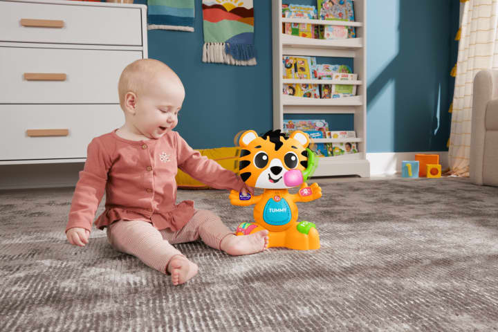 Fisher-Price Link Squad Animal Band Carlotta La Tigrotta Prime Scoperte, Giocattolo Per L'Apprendimento Per Neonati Con Musica E Luci, Versione Italiana