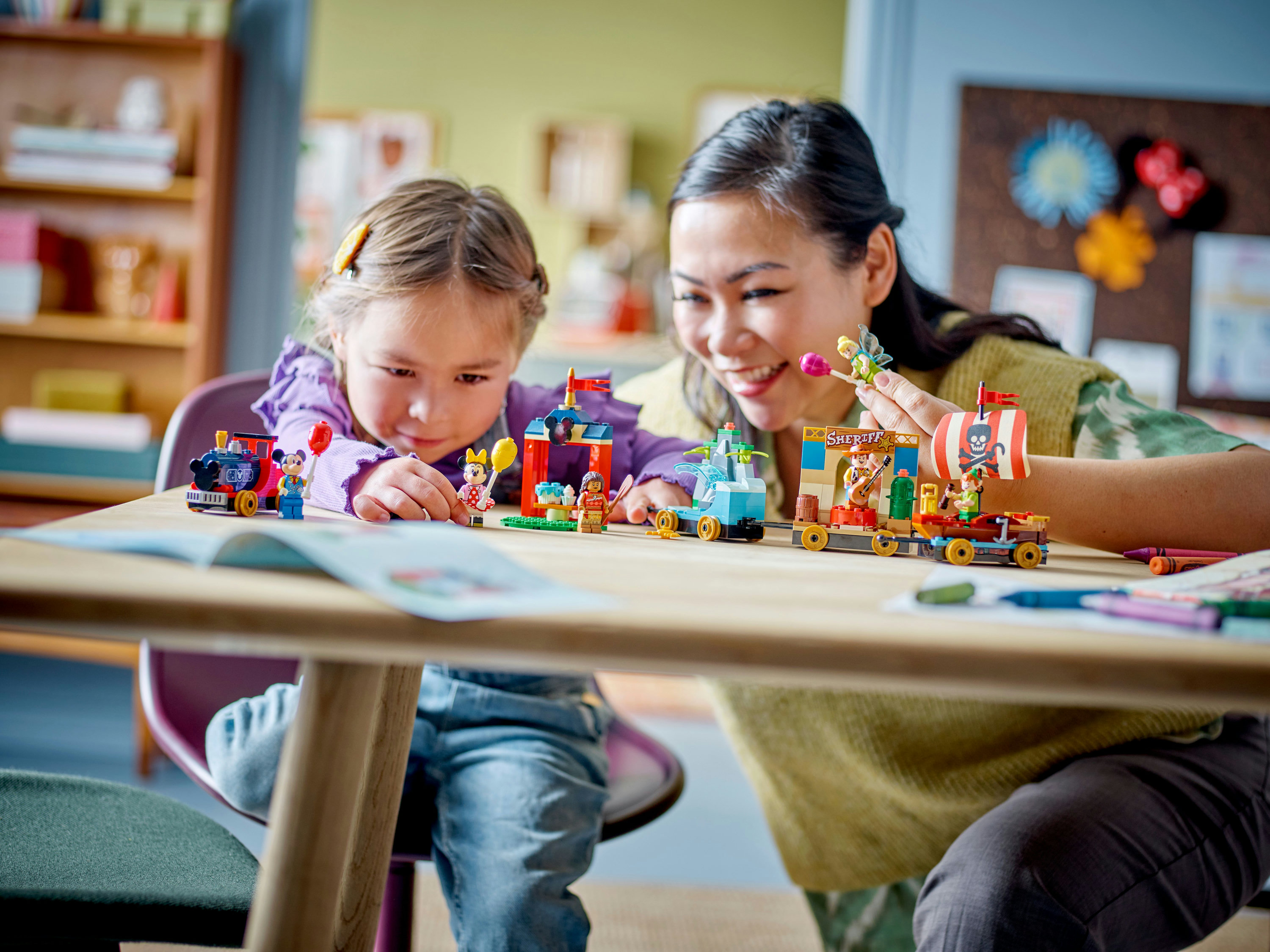 LEGO Disney Treno delle celebrazioni