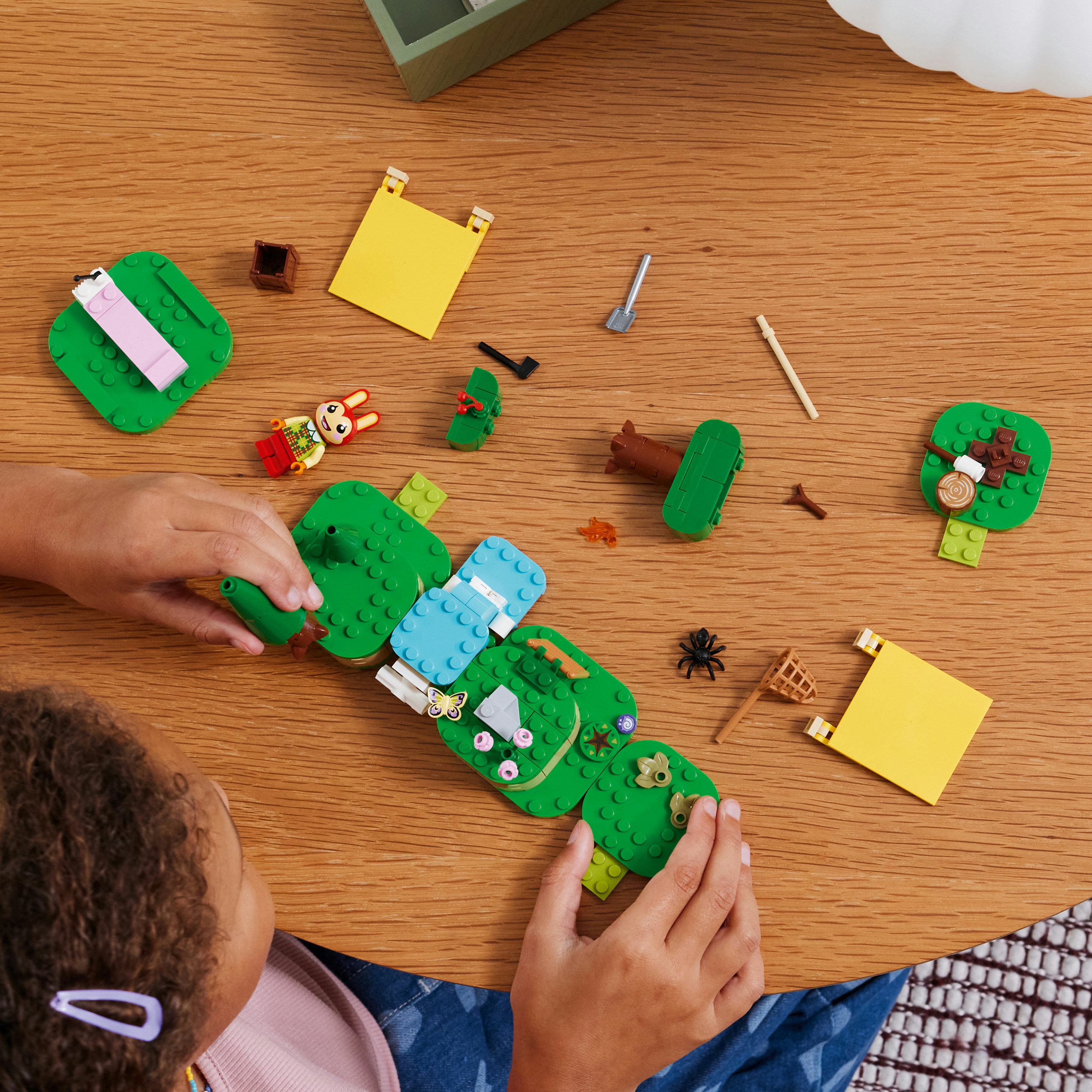 LEGO Animal Crossing 77047 Bonny in Campeggio, Giochi Creativi per Bambini 6+ con Coniglietto Giocattolo e Tenda da Costruire