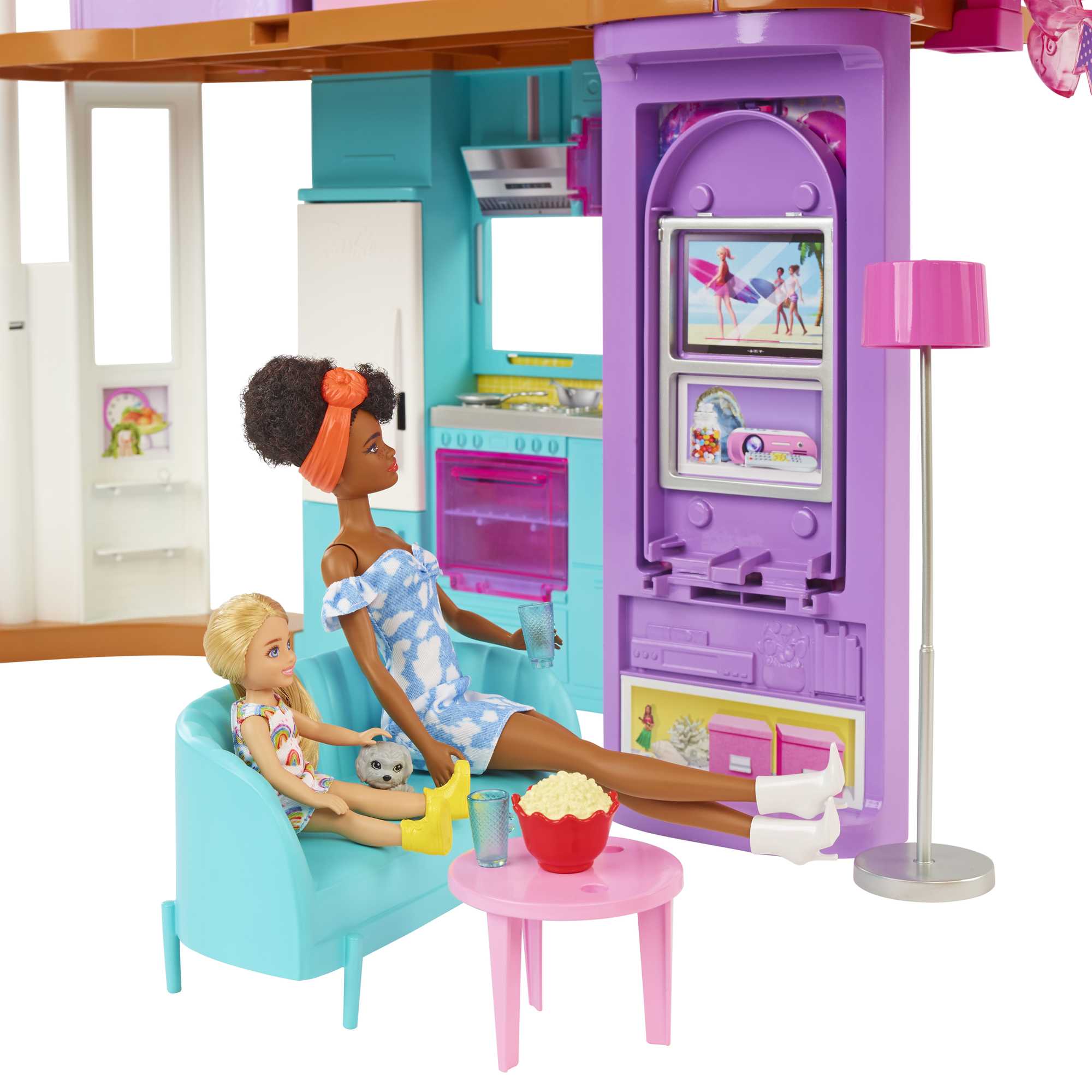 Barbie Casa di Malibu (106 cm) playset casa delle bambole con 2 piani, 6 stanze, ascensore altalena e più di 30 pezzi, Giocattolo per Bambini 3+ Anni