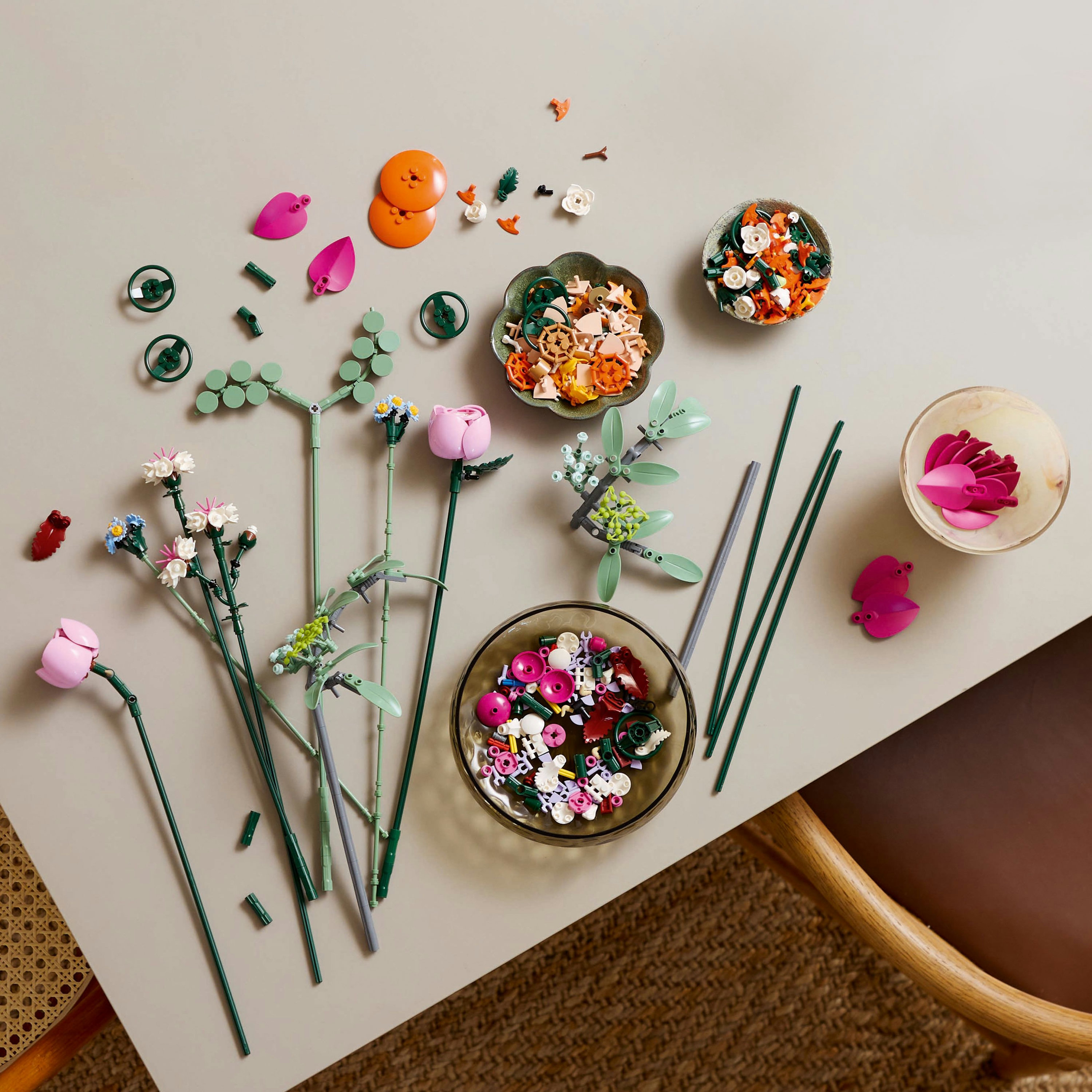 LEGO Botanicals Bouquet di fiori rosa