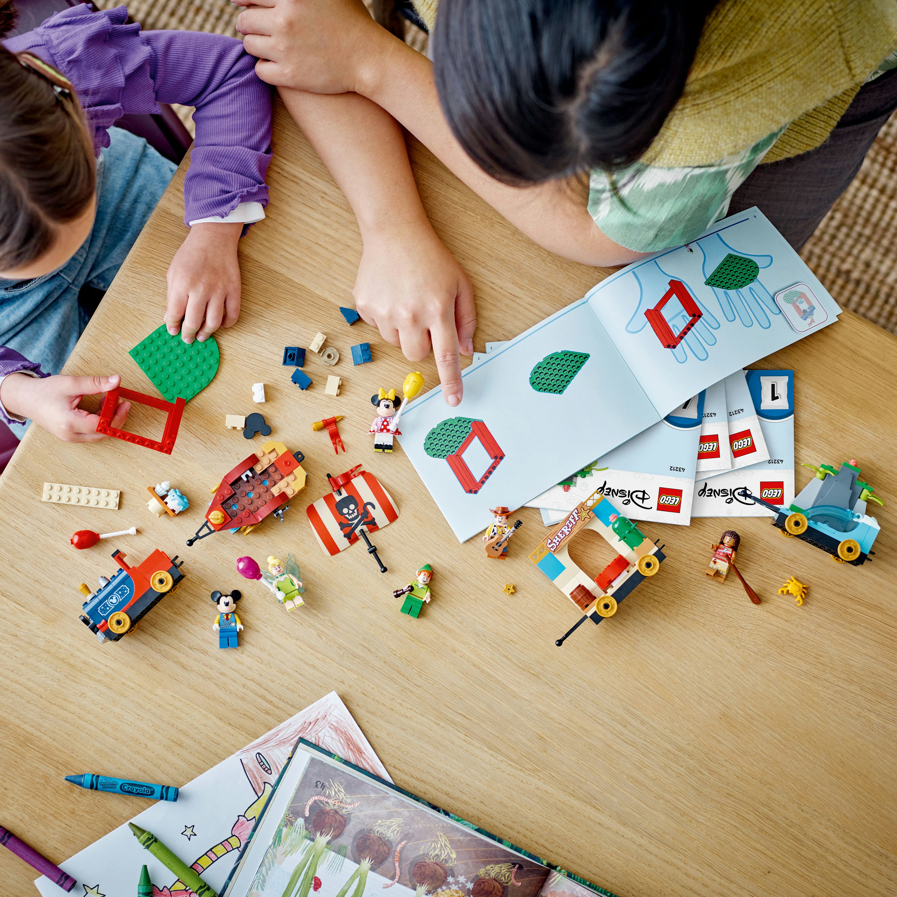 LEGO Disney Treno delle celebrazioni