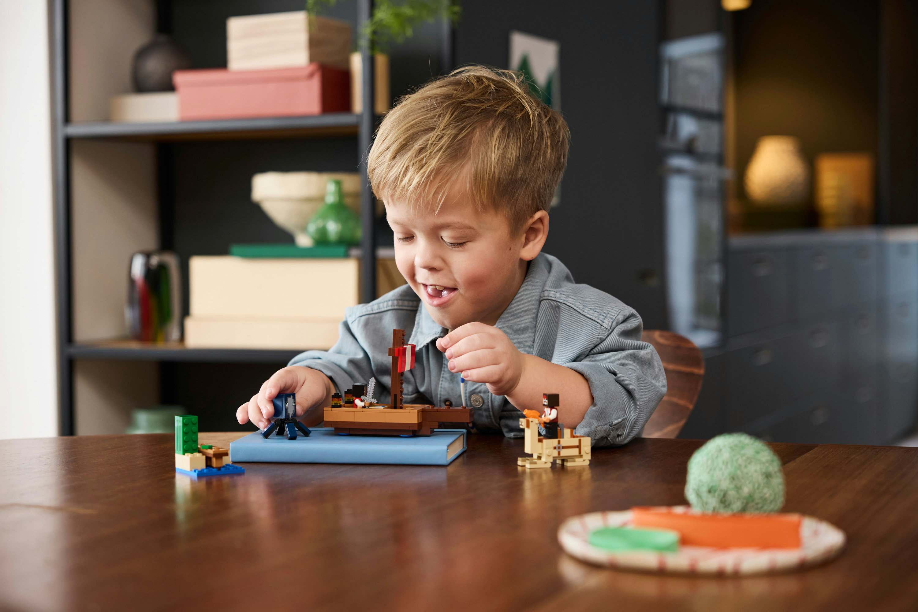 LEGO Minecraft Il viaggio del galeone dei pirati